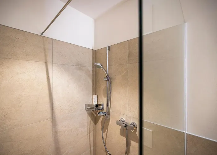 Hubertus 3*
